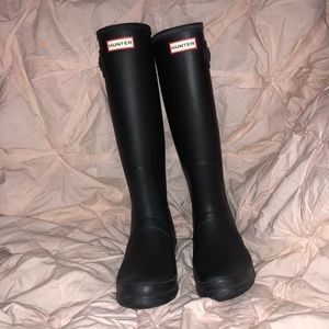 Matte Black Hunter Boots